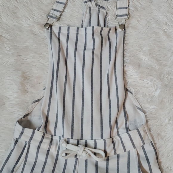 Open Drive Romper - Picture 2 of 6